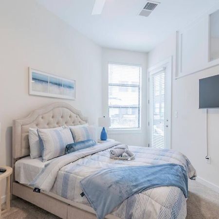 Charming Cozy Apartment With Wi-Fi & Free Parking Charlotte Eksteriør billede